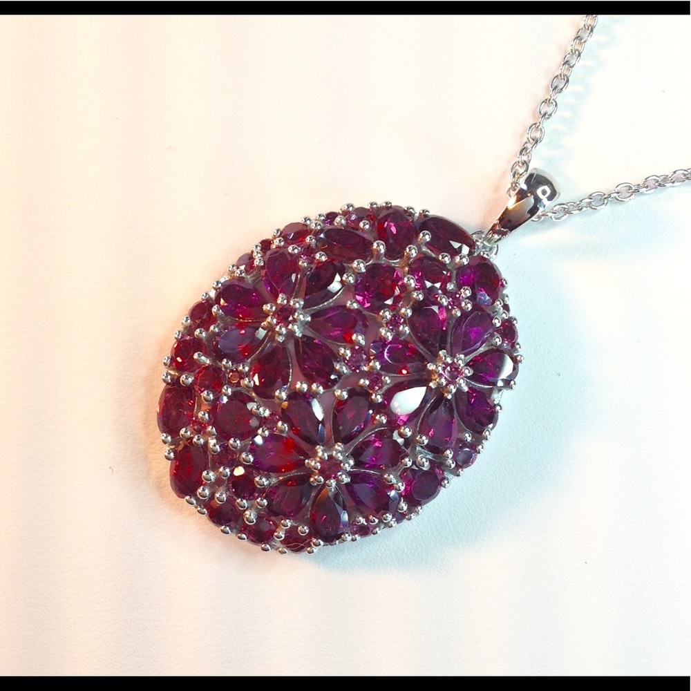 Orissa Rhodolite Garnet Pendant 10.46 cts